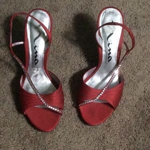 Nina Red satin formal sling backs sz 9